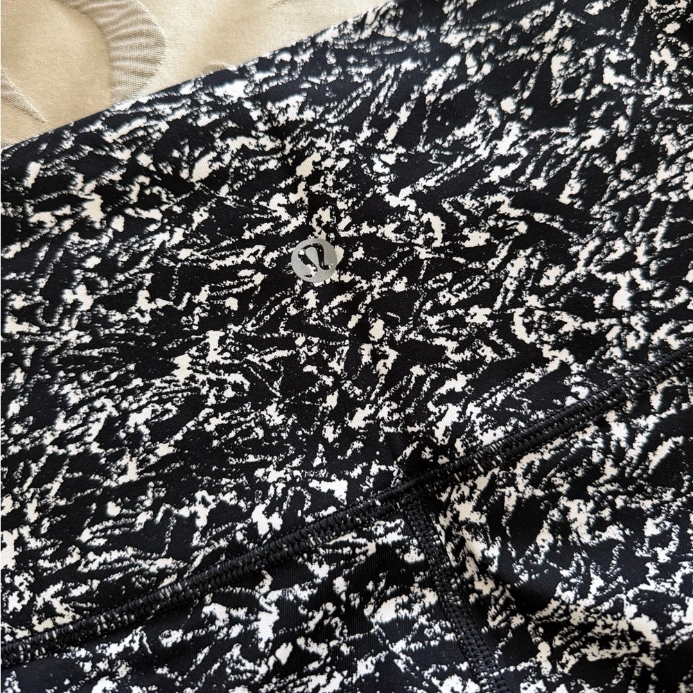 Lululemon Black & White Speckled Leggings